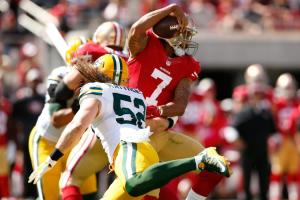 SANTA CLARA, CA - OCTOBER 04: Inside linebacker Clay Matthews #52 of the Green Bay Packers hits quarterback Colin Kaepernick #7 of the San Francisco 49ers during their NFL game at Levi's Stadium on October 4, 2015 in Santa Clara, California. (Photo by Ezra Shaw/Getty Images)